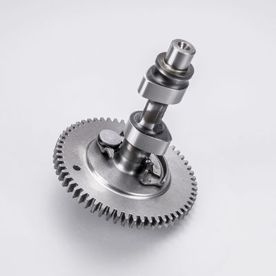 Camshaft sắt ductile đúc với Gear Case Hardening cho động cơ xăng