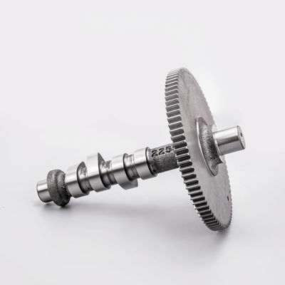 Camshaft sắt ductile đúc với Gear Case Hardening cho động cơ xăng